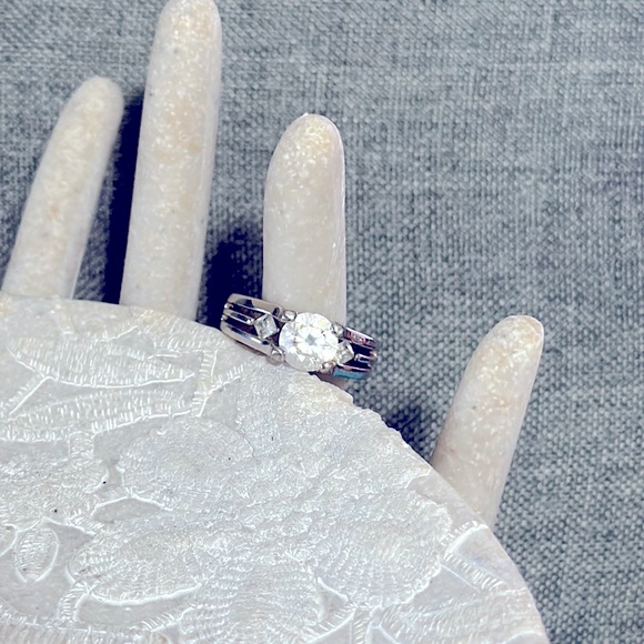 RSC Silver Tone CZ Ring - Picture 1 of 11